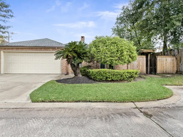 3 Cheska Holw, Beaumont, TX 77706