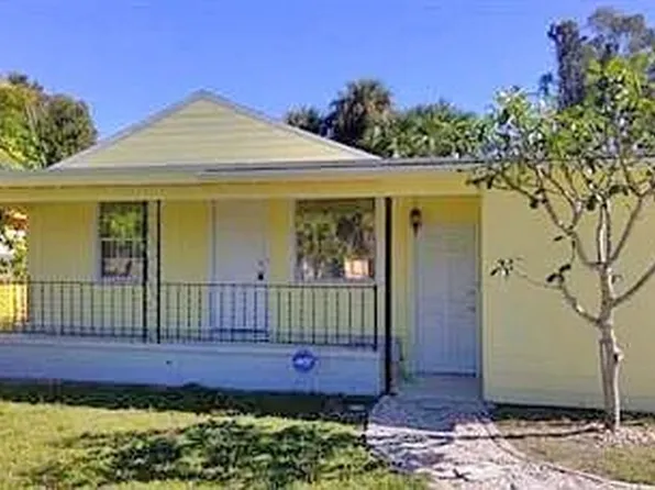 1847 Henderson Ave, Fort Myers, FL 33916