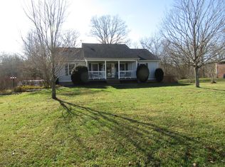 2046 Fox Trail Dr, La Grange, KY 40031