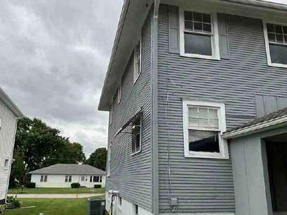 2nd image of 24 E Woodyard Ave