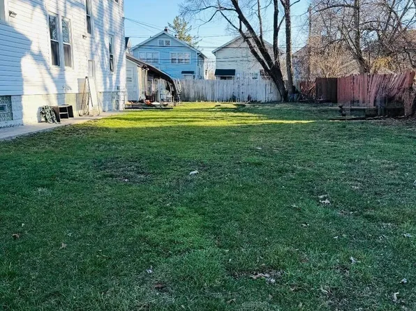 1111-1113 E 16th Ave, Columbus, OH 43211