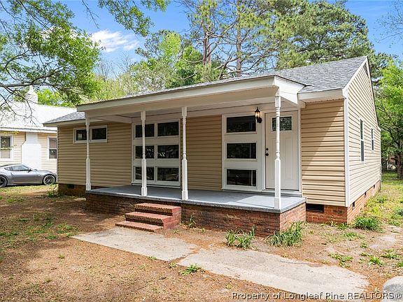 3rd image of 1032 Elizabeth Dr