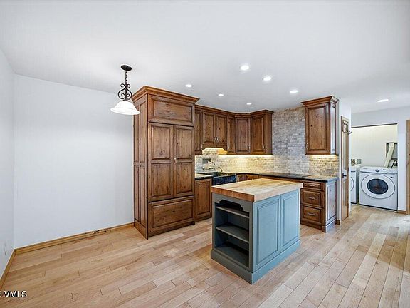 4th image of 1061 W Beaver Creek Blvd #H303