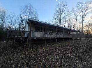 261 Cade Rd, Monterey, TN 38574