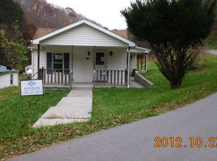 706 Loop Rd, Falls Mills, VA 24613