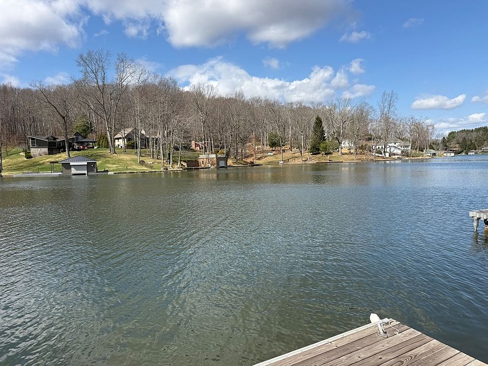 2nd image of 159 Flat Top Lake Rd