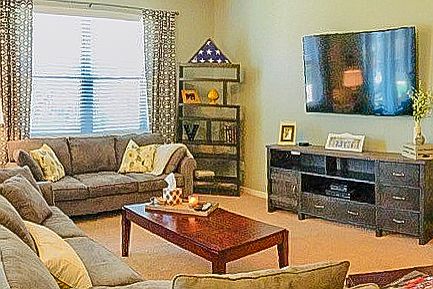 3rd image of 3143 Winglewood Cir