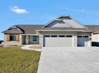 1418 E Lookout Pl, Derby, KS 67037