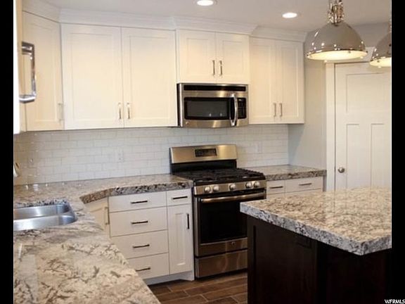5th image of 13603 S Deer Glen Cir #820