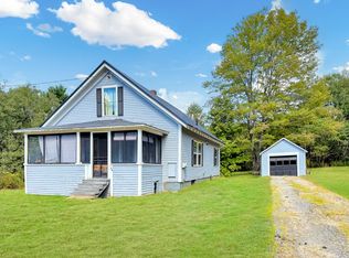 36 Ridge Rd, Peru, ME 04290
