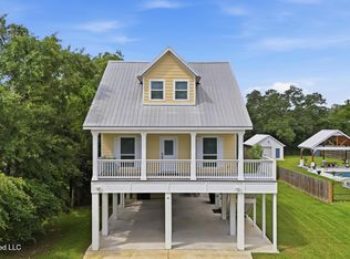 311 Waveland Ave, Waveland, MS 39576