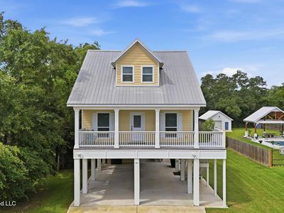 311 Waveland Ave, Waveland, MS, 39576