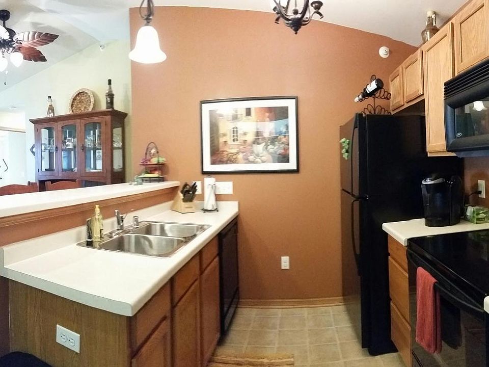 1st image of 2705 11th Pl Unit 301