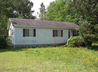 6076 Kennel Rd, Wade, NC 28395