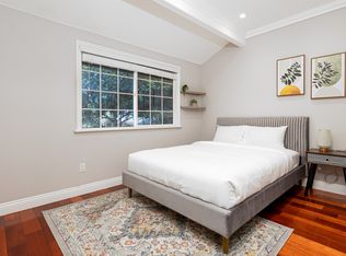 110 N Kingsley Dr, Los Angeles, CA 90004
