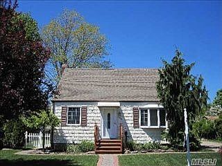 1st image of 142 Lee Ave