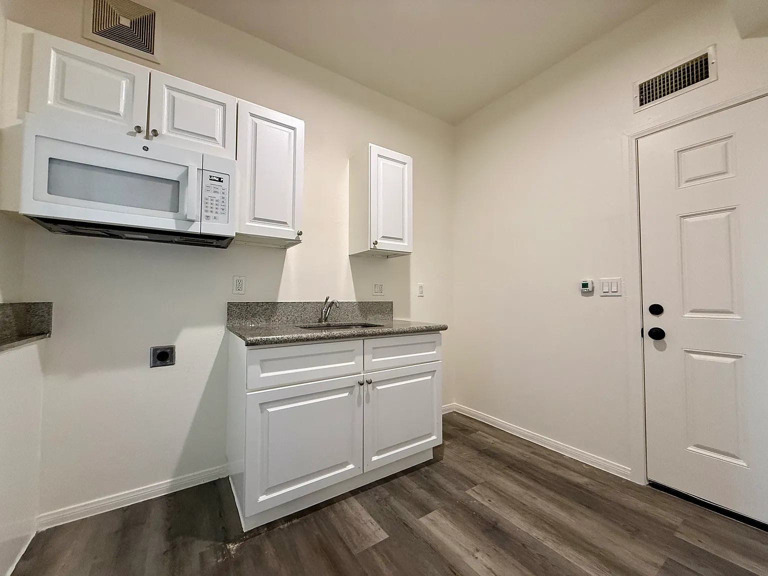 1 bed, $1,495 — Photo 2