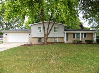 23805 S Hickory Ln, Minooka, IL 60447