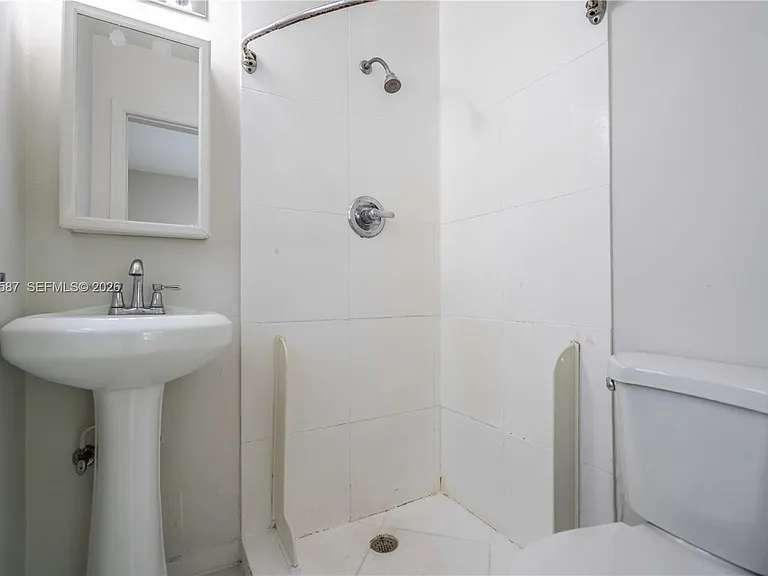 666 NE 80th St #6 — Photo 16