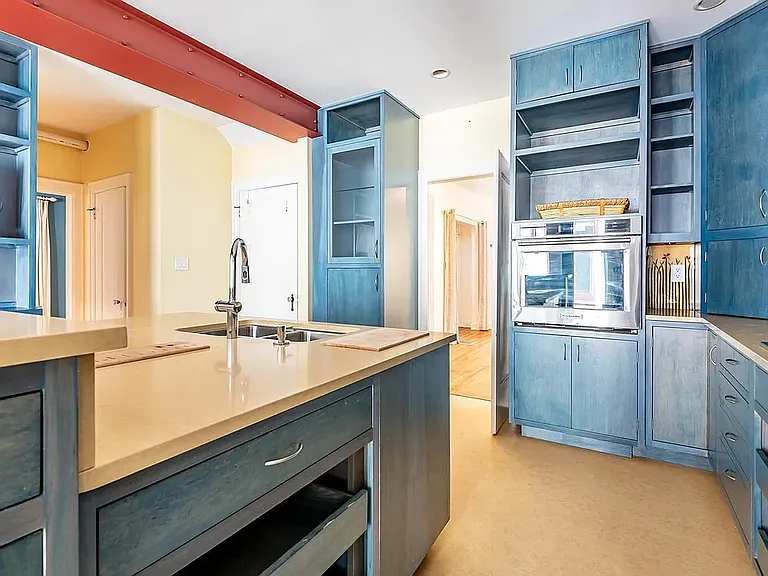 524 S Highland Ave — Photo 11