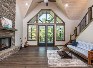 353 Jackson Cove Pkwy, Mill Spring, NC 28756