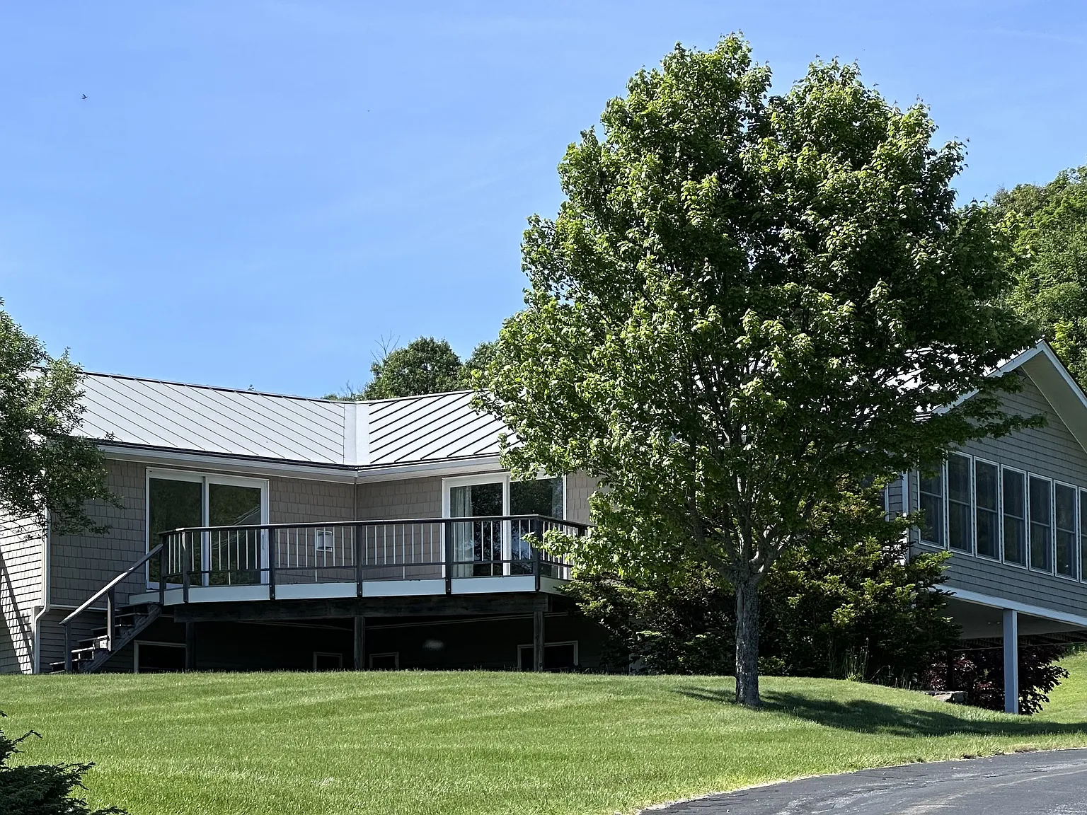 2 bed, 2000 sqft, $3,200 — Photo 1