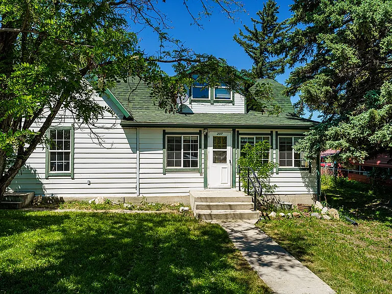 307 School St — Photo 16