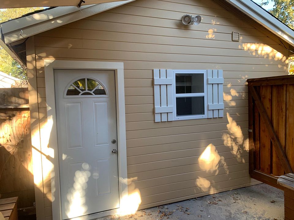 Front of cottage