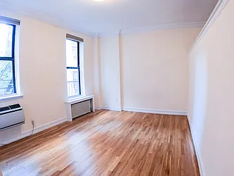 Rented by Urban Real Estate Inc