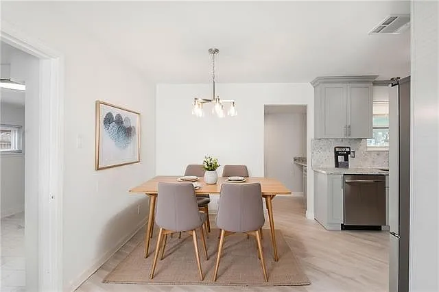 1509 Taft Park — Photo 4