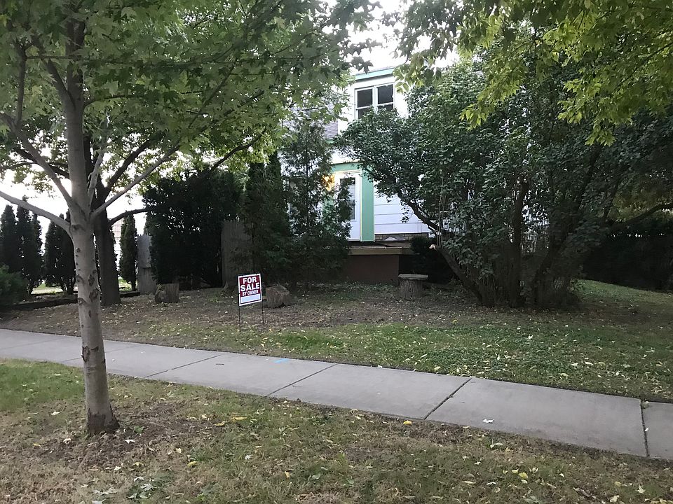 1st image of 25043 Malvina Ave