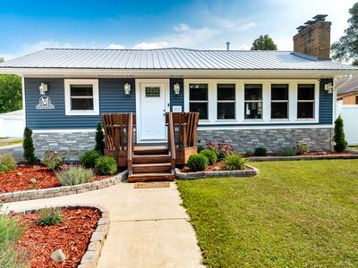 212 W Collins St, Midland, MI, 48640