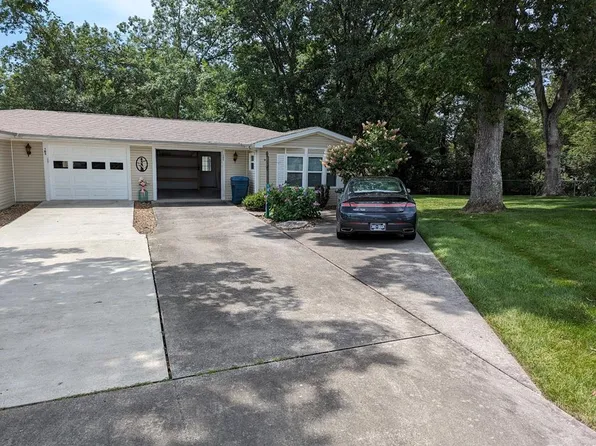 105 White Oak Cir, Crossville, TN 38555