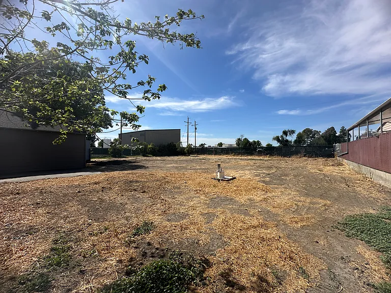 W Grant Line Rd — Photo 35