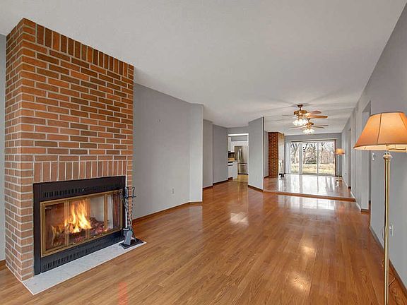 4th image of 7926 Timber Lake Dr