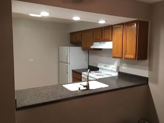 5th image of 1802 Plum Grove Rd APT 2A