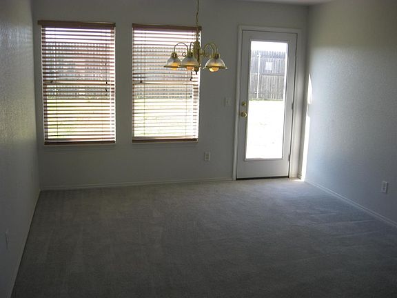3rd image of 2412 Waterleaf Dr