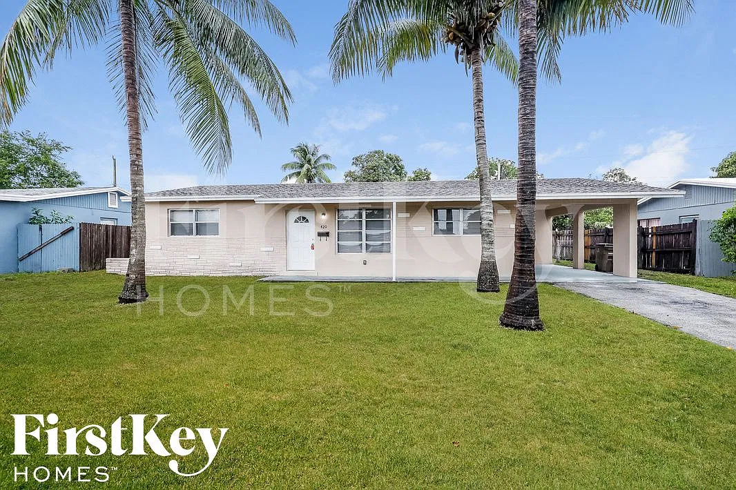 3 bed, 2.0 bath, 1730 sqft, $3,900 — Photo 1