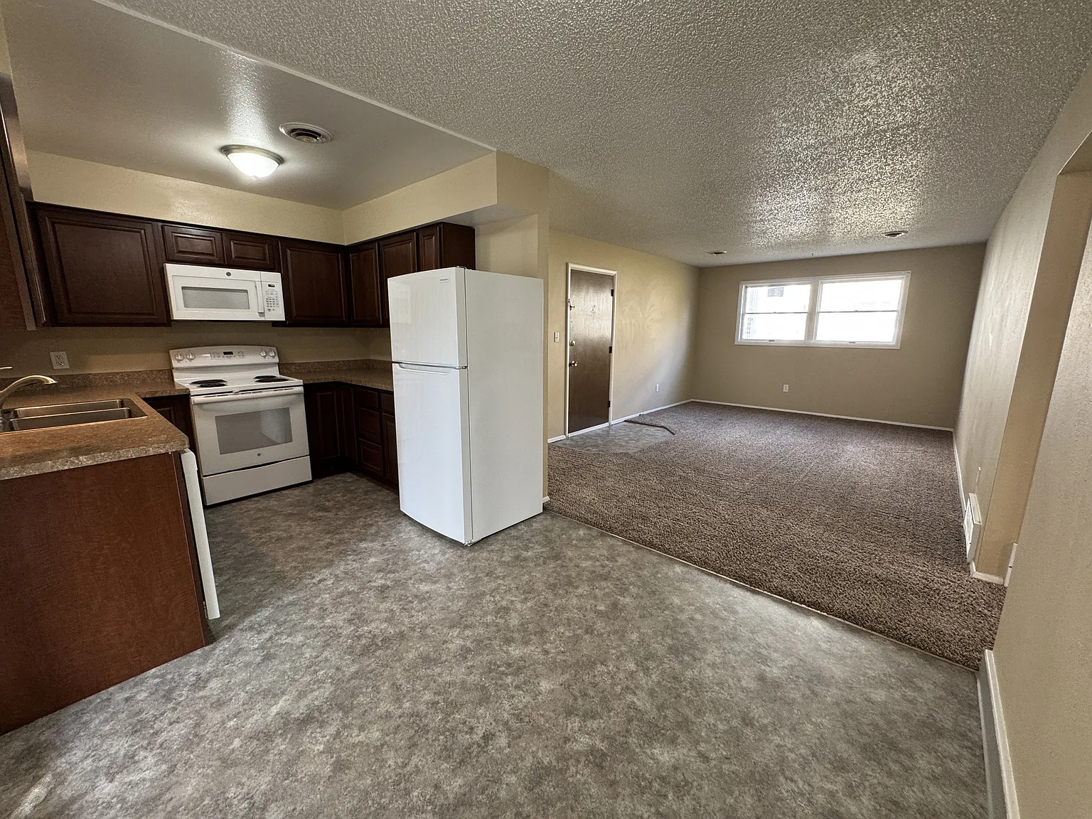 4232 Central Avenue - 3 — Photo 1