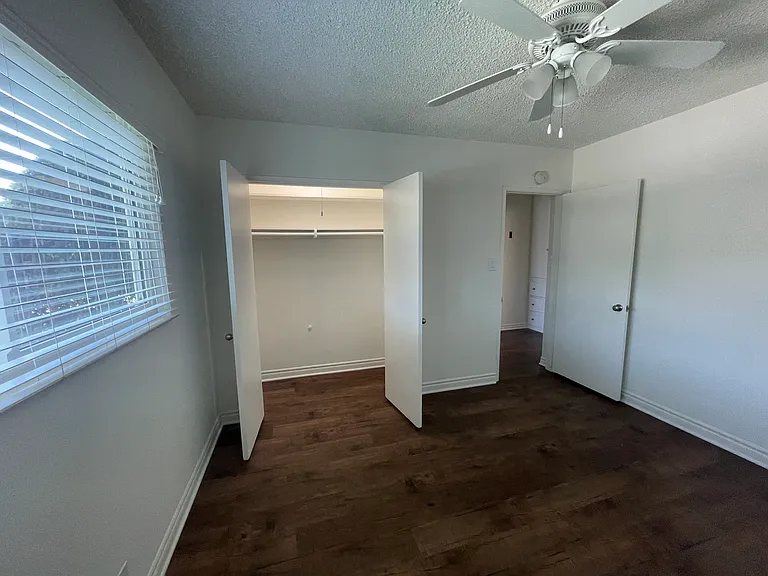 10715 La Reina Ave #A — Photo 10