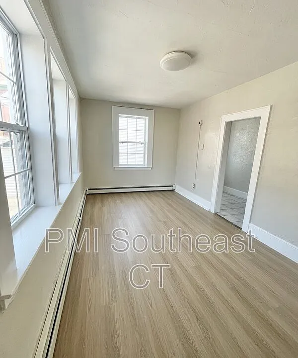 92 Truman St #2