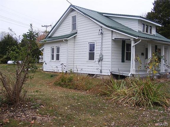 4th image of 305 E Cherry Ave