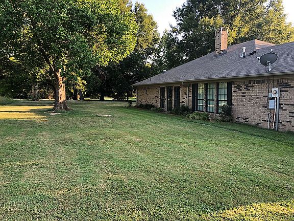 5th image of 508 Langford Ln
