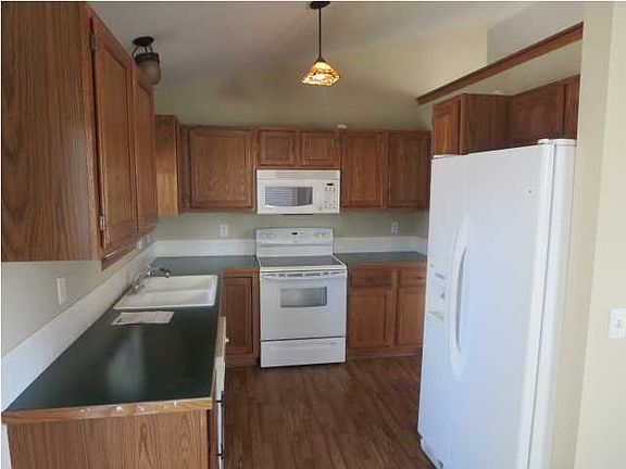 5th image of 2408 N Mainsgate Dr