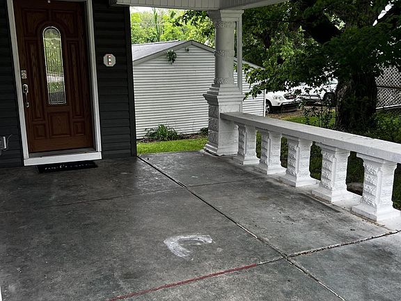 3rd image of 147 W Main St