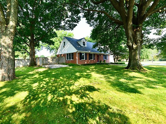 2nd image of 8116 Browning Dr