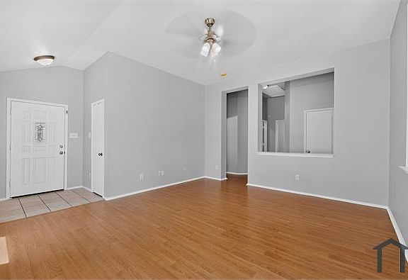 5th image of 9012 Boone Dr