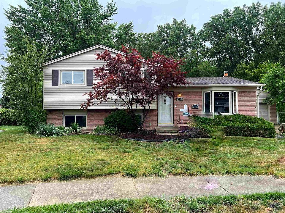 1st image of 32379 Oxford Ct