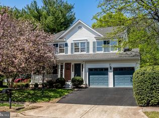 13626 Old Chatwood Pl, Chantilly, VA 20151