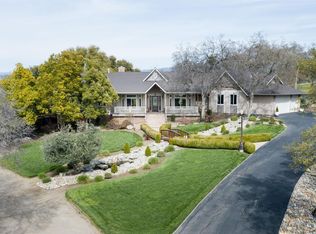 26045 Auberry Rd, Clovis, CA 93619